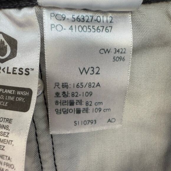 Levi's 501XX Shorts Women's 32 (14) Black 2.5" Short Button Fly Classic Raw Hem - Picture 6 of 13